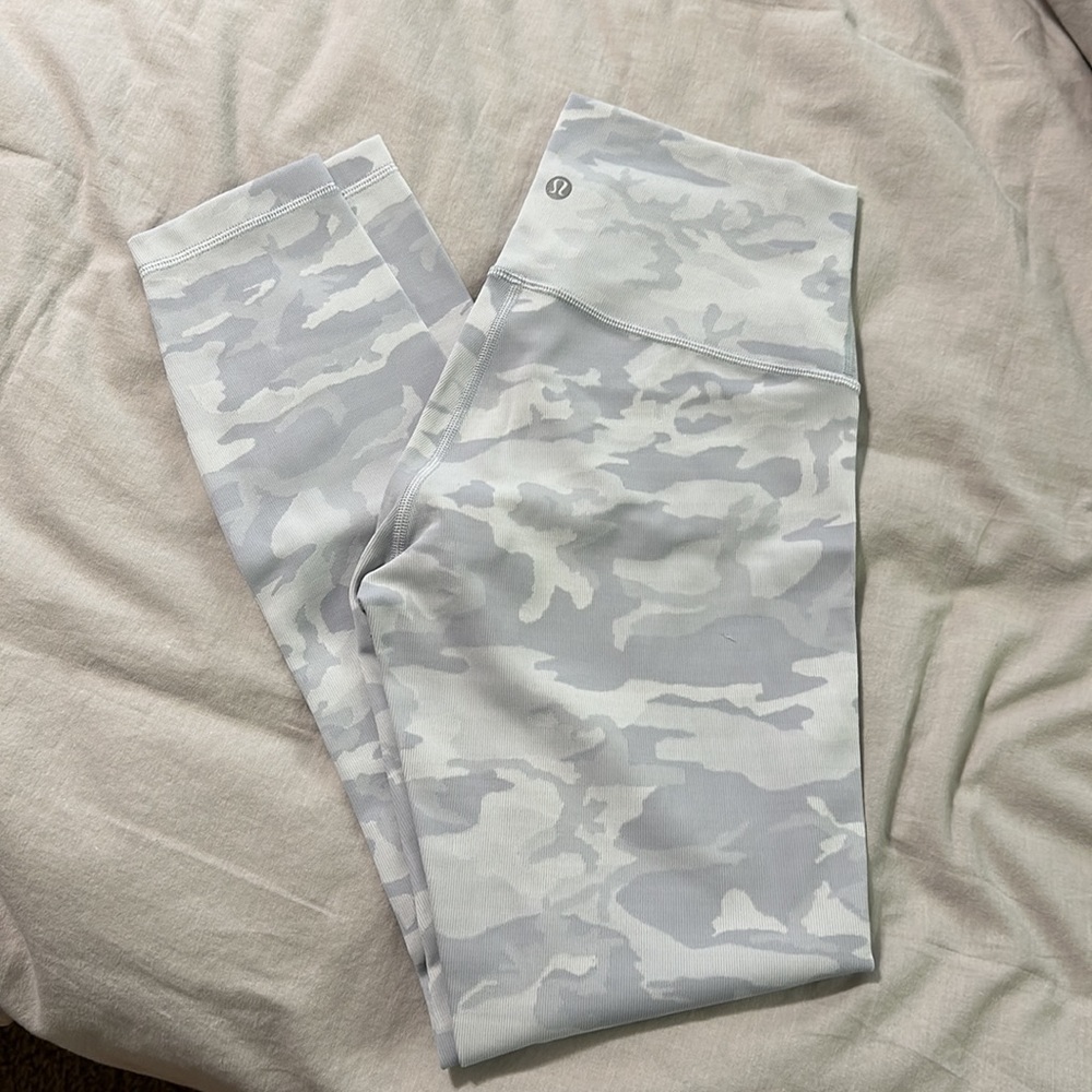 Lululemon Wunder Under high rise legging 28”
